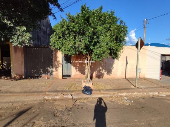 Casas e sobrados à venda Guanandi, Campo Grande (MS