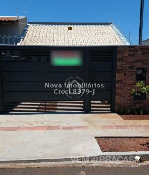 Casa Térrea com 3 Quartos à Venda por R$ 380.000